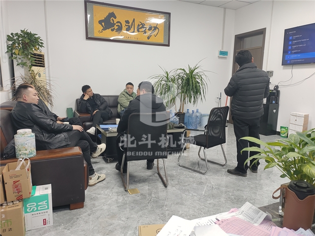 江西客户探访看片黄全部免费机械麻杆看片网站观看